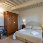 Chiara Villa