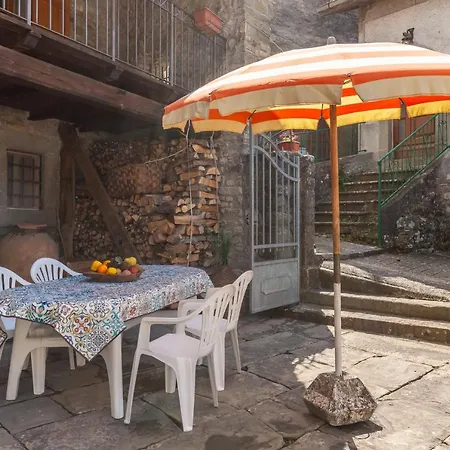 Holiday home Chiara *